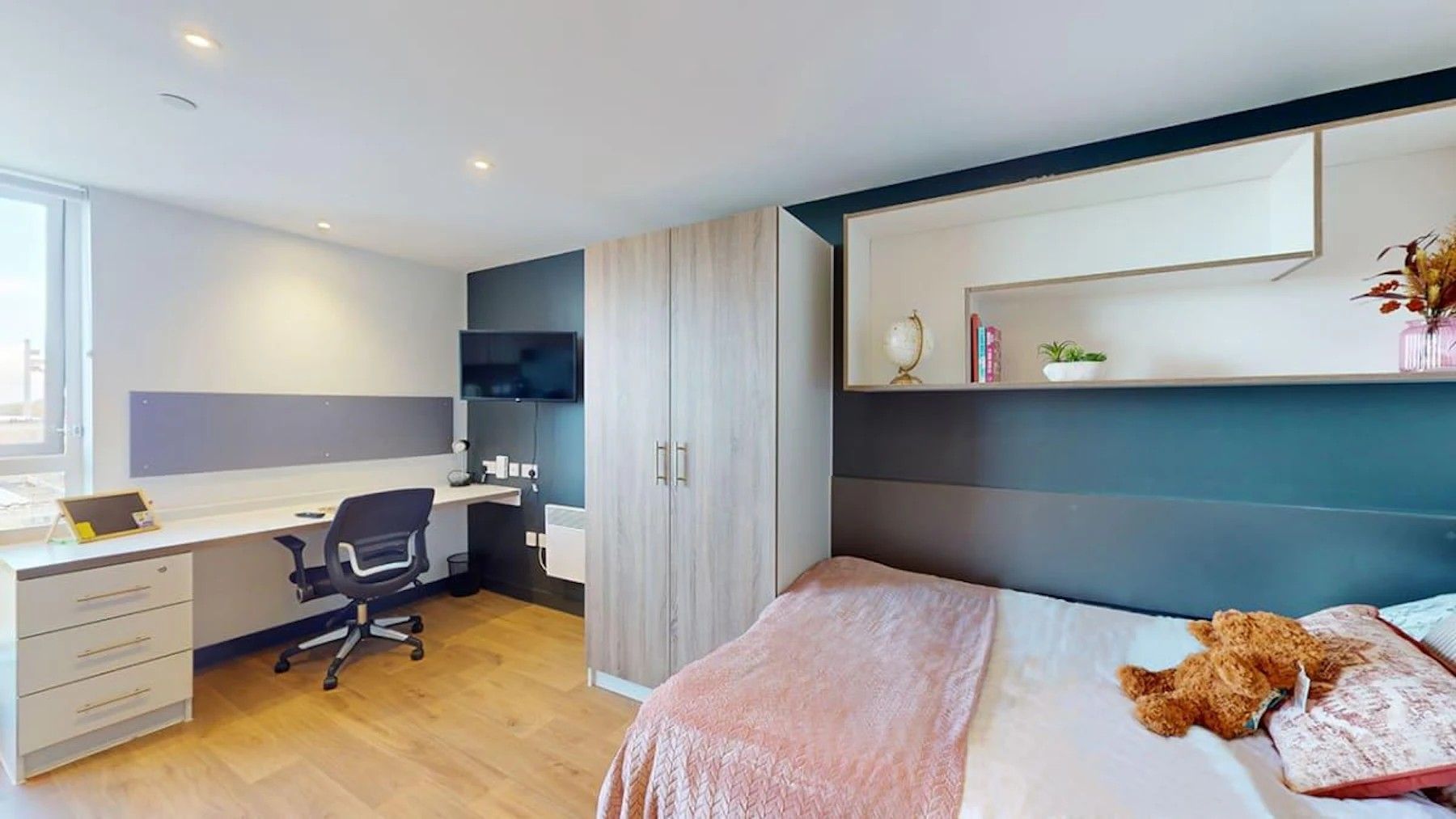 Penthouse Classic Studio